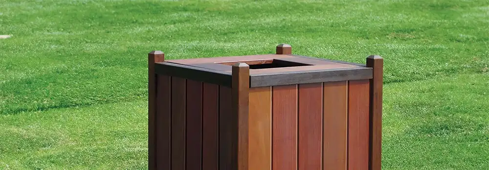 Landmark Golf Course Products 15 gallon waste enclosure